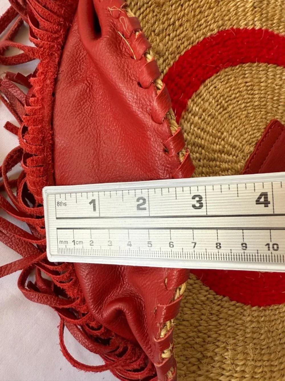 WOVEN SISAL LEATHER FRINGE BAG RED BEADED TASSEL DOUBLE HANDLES ROUND 14